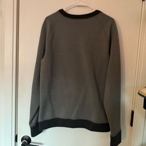 Men’s lululemon pullover